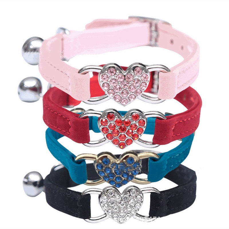 Collier Grelot Strass Cœur Diamant pour Chat